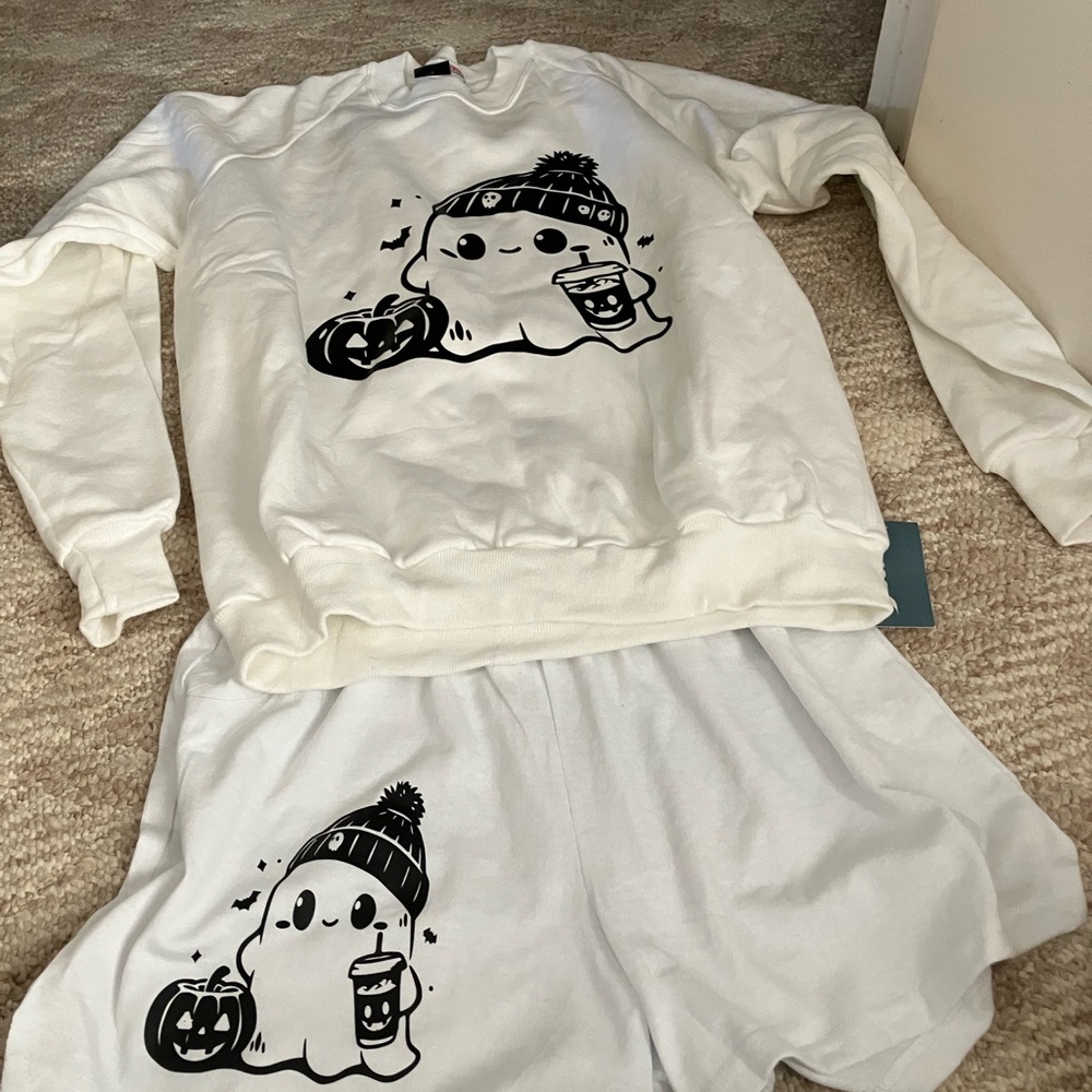 Lounge wear